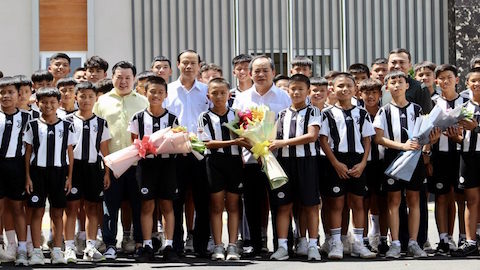 Lãnh đạo VFF thăm học viện Juventus Việt Nam